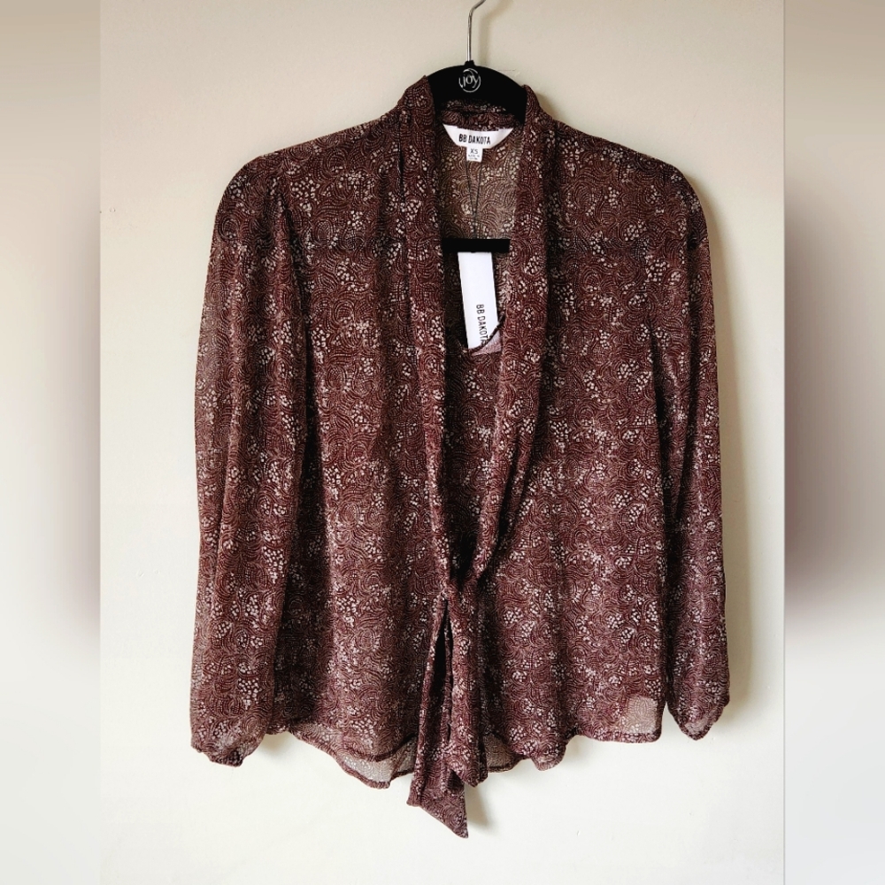 BB Dakota Blouse
